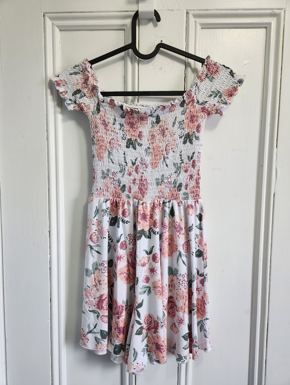 Garage Smocked Floral Romper Size XS - Picture 5 of 9